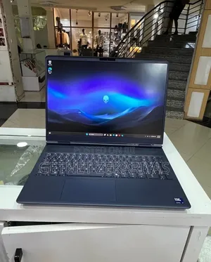 New Laptop Alienware M16 32GB Intel Core Ultra 9 SSD 1T