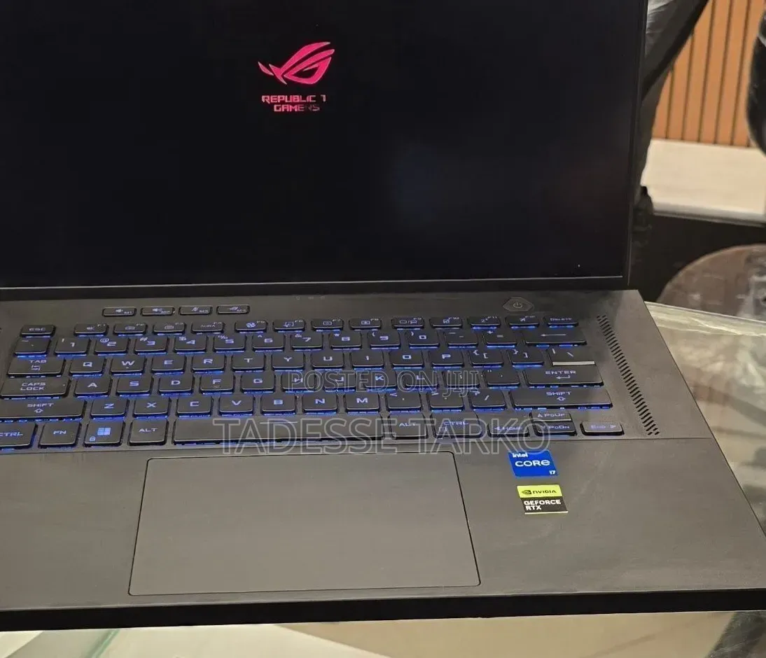 New Laptop Asus ROG Zephyrus G15 16GB Intel Core i7 SSD 512GB