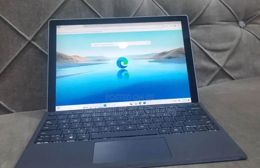New Laptop Microsoft Surface Pro 7+ 16GB Intel Core i7 SSD 512GB