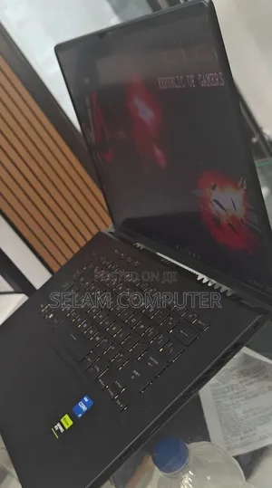 New Laptop Asus ROG Strix G16 G614 16GB Intel Core i7 SSD 512GB