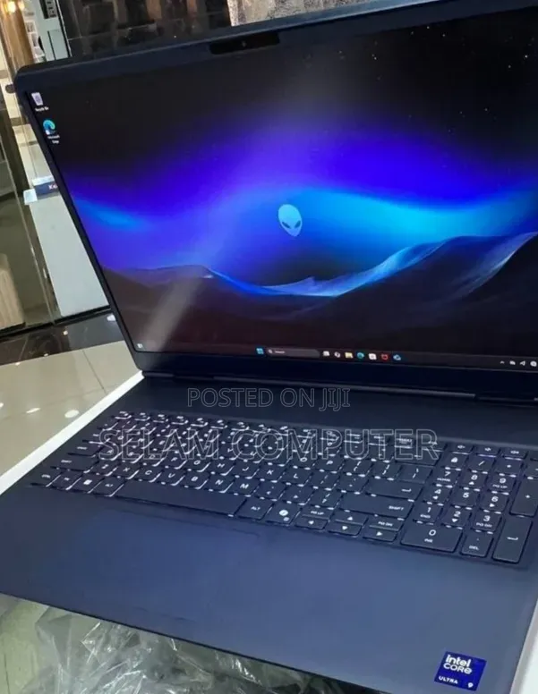 New Laptop Alienware 16 Aurora 32GB Intel Core Ultra 9 SSD 1T