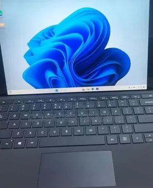 New Laptop Microsoft Surface Pro 7+ 16GB Intel Core i7 SSD 512GB