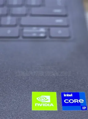 New Laptop Dell Latitude 3320 8GB Intel Core i7 SSD 256GB