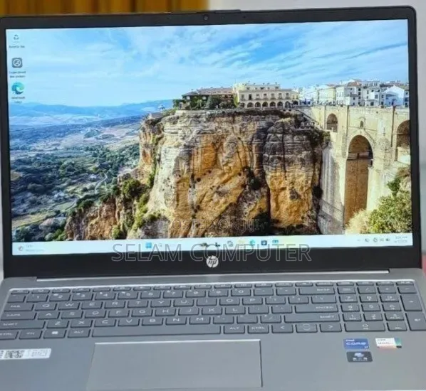 New Laptop HP Stream Notebook 16GB Intel Core i7 SSD 1T