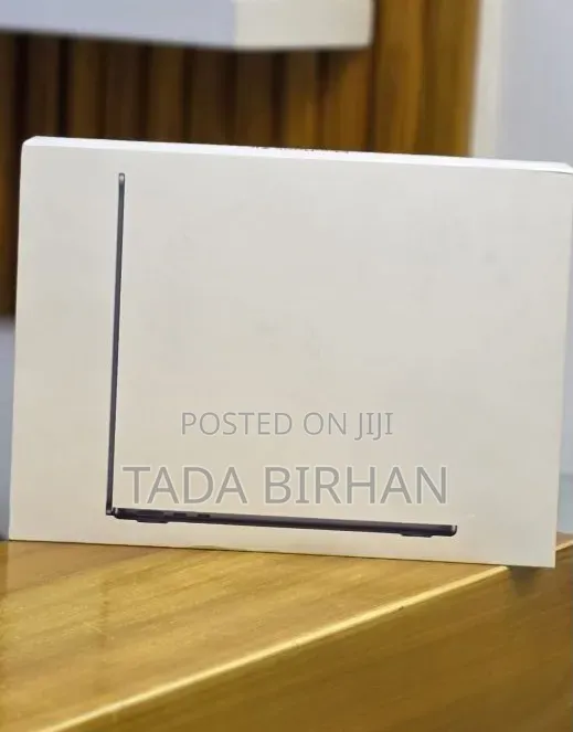 New Laptop Apple MacBook Air 2026 M5 13-inch 16GB Apple M5 SSD 512GB