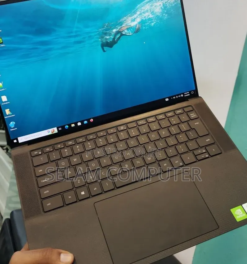New Laptop Dell Inspiron 15 16GB Intel Core i7 SSD 512GB