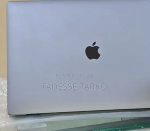 New Laptop Apple MacBook Pro 2018 16GB Intel Core i7 SSD 512GB