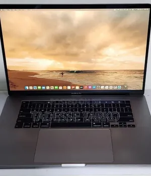New Laptop Apple MacBook Pro 2019 32GB Intel Core i9 SSD 1T