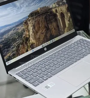 New Laptop HP Stream Notebook 16GB Intel Core i7 SSD 1T
