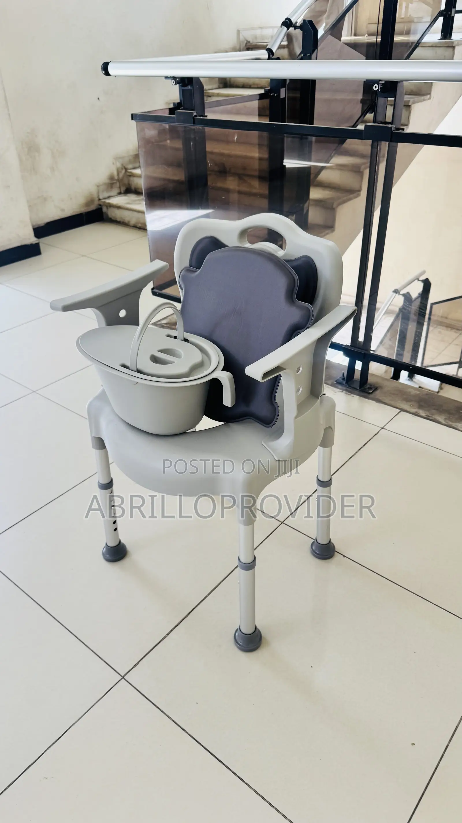Toilet Chair的程度toilet Chair