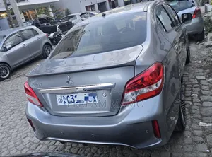 Mitsubishi Attrage 2022