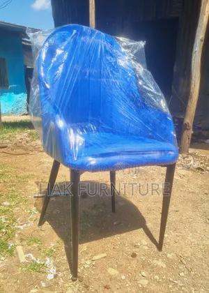 Lextury Chair