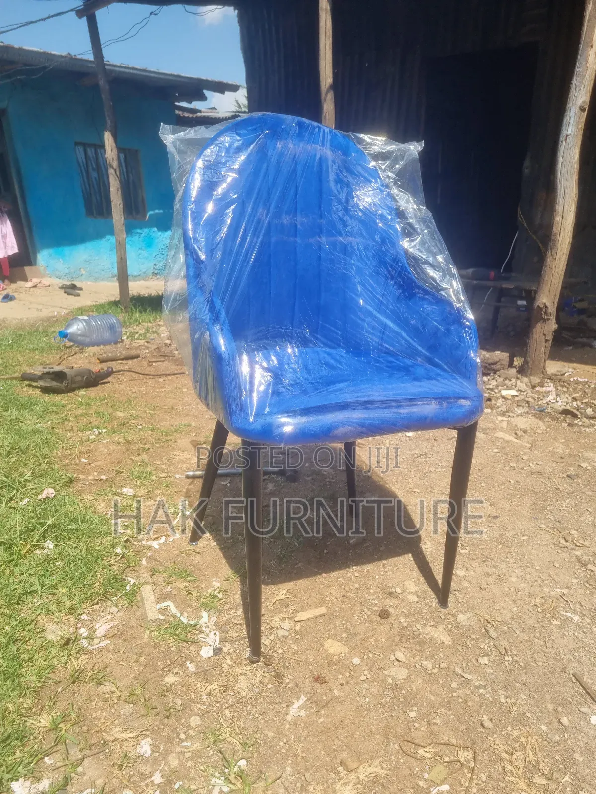 Lextury Chair