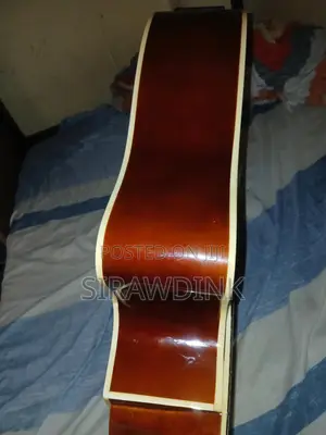 Yamaha Acoustic Guitar