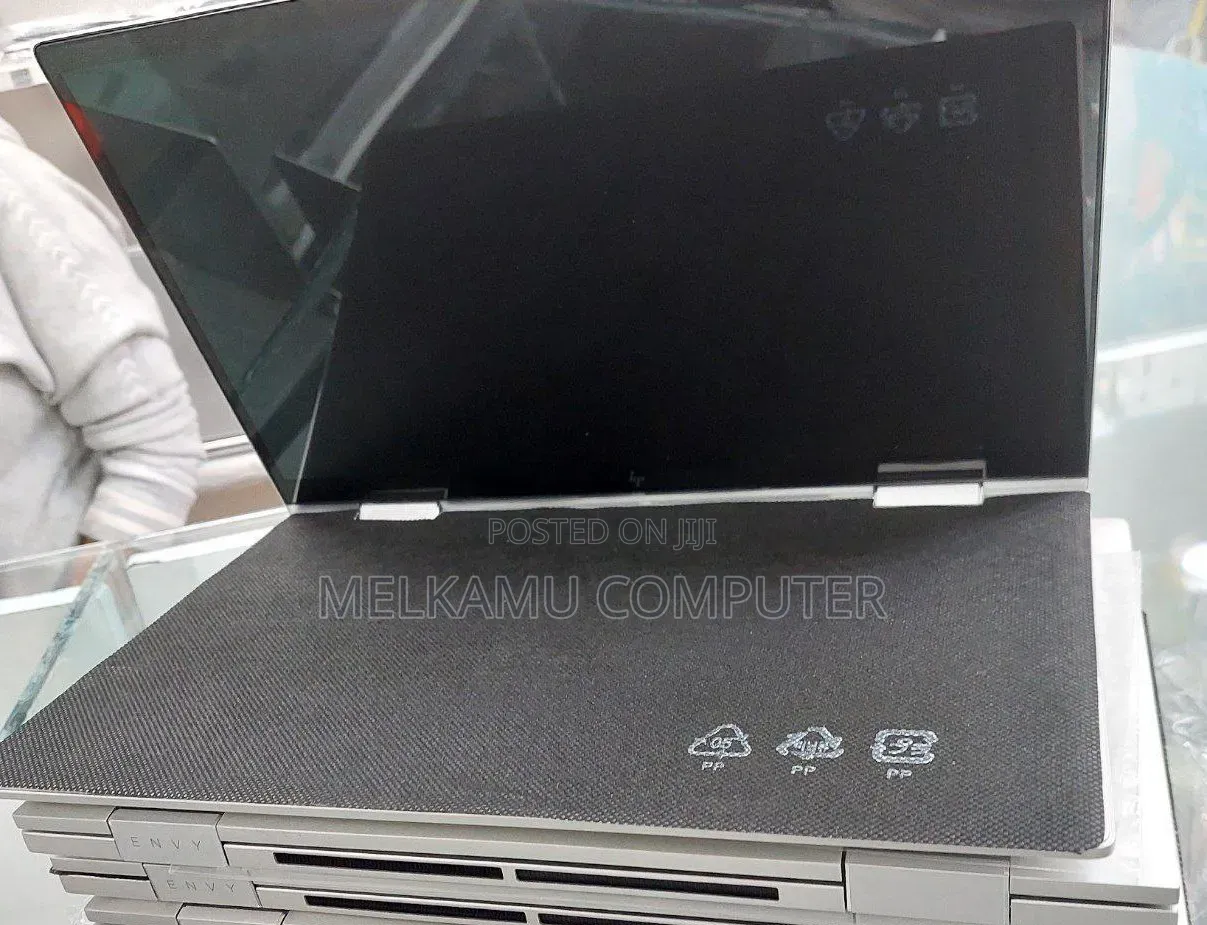 New Laptop HP Envy 15 16GB Intel Core i7 SSD 1T