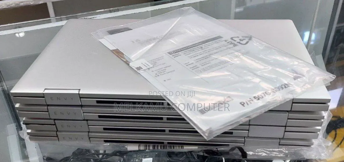 New Laptop HP Envy 15 16GB Intel Core i7 SSD 1T