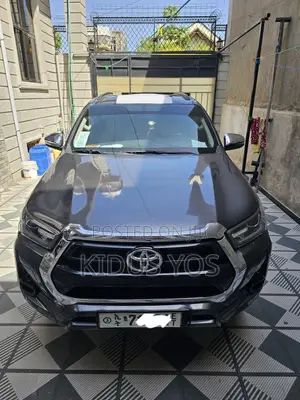 Toyota Hilux 2020 Black