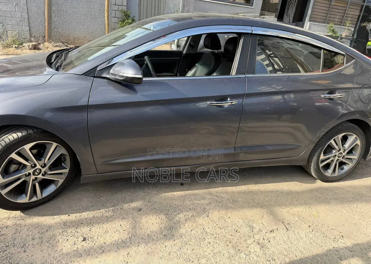 Hyundai Avante 2017 Gray