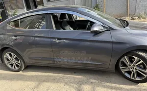 Hyundai Avante 2017 Gray