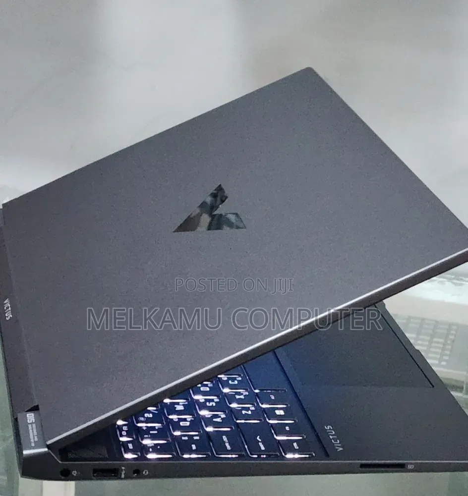 New Laptop HP Victus 15 16GB AMD Ryzen 5 SSD 512GB