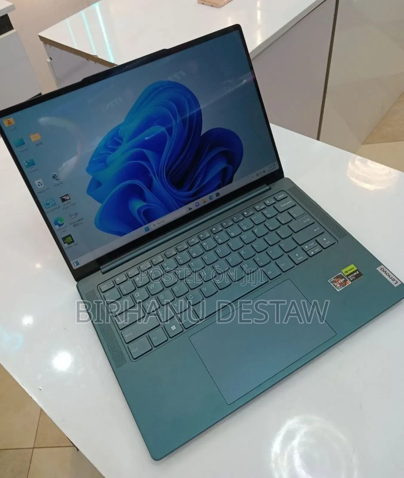 New Laptop Lenovo 16GB AMD Ryzen 7 SSD 512GB