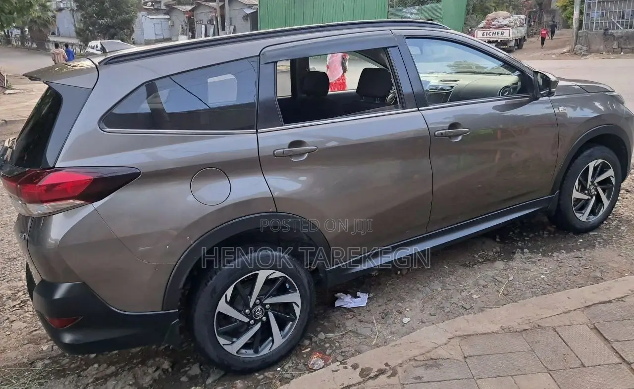 New Toyota Rush 2023 Gray