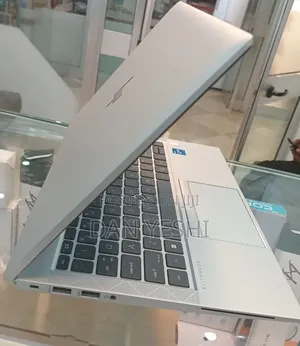 New Laptop HP EliteBook 840 G8 16GB Intel Core i5 SSD 512GB