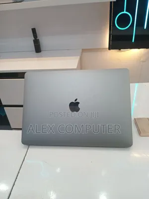 New Laptop Apple MacBook Air 2020 M1 16GB Apple M1 SSD 512GB