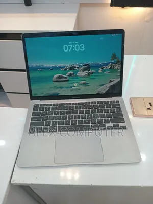 New Laptop Apple MacBook Air 2020 M1 16GB Apple M1 SSD 512GB