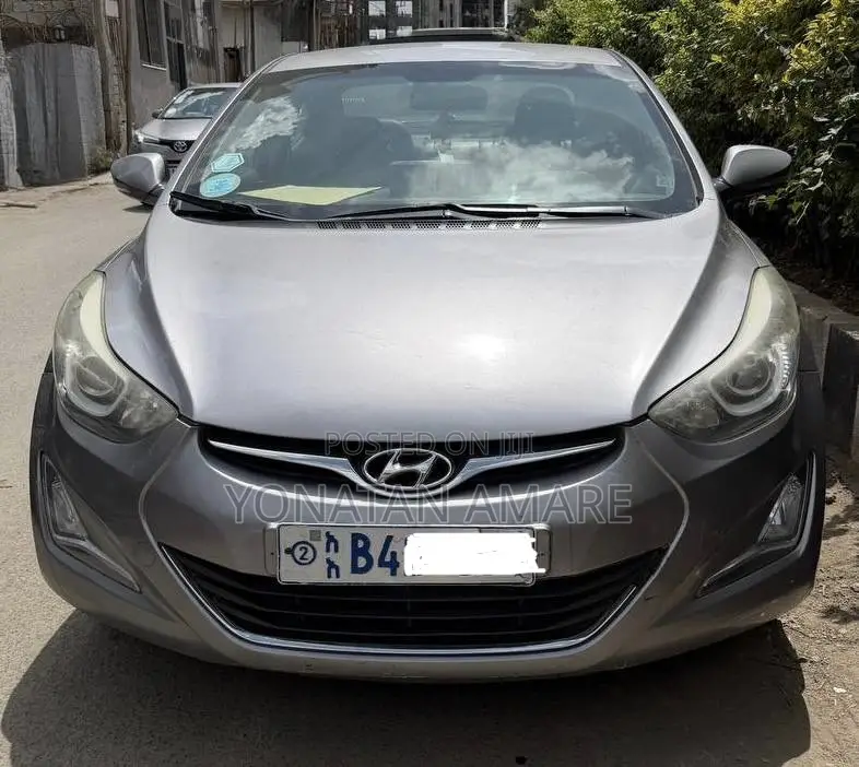 Hyundai Avante 2015 Gray