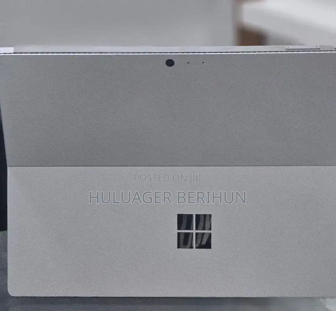 New Laptop Microsoft Surface Pro 4 8GB Intel Core i5 SSD 256GB