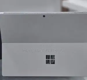 New Laptop Microsoft Surface Pro 4 8GB Intel Core i5 SSD 256GB