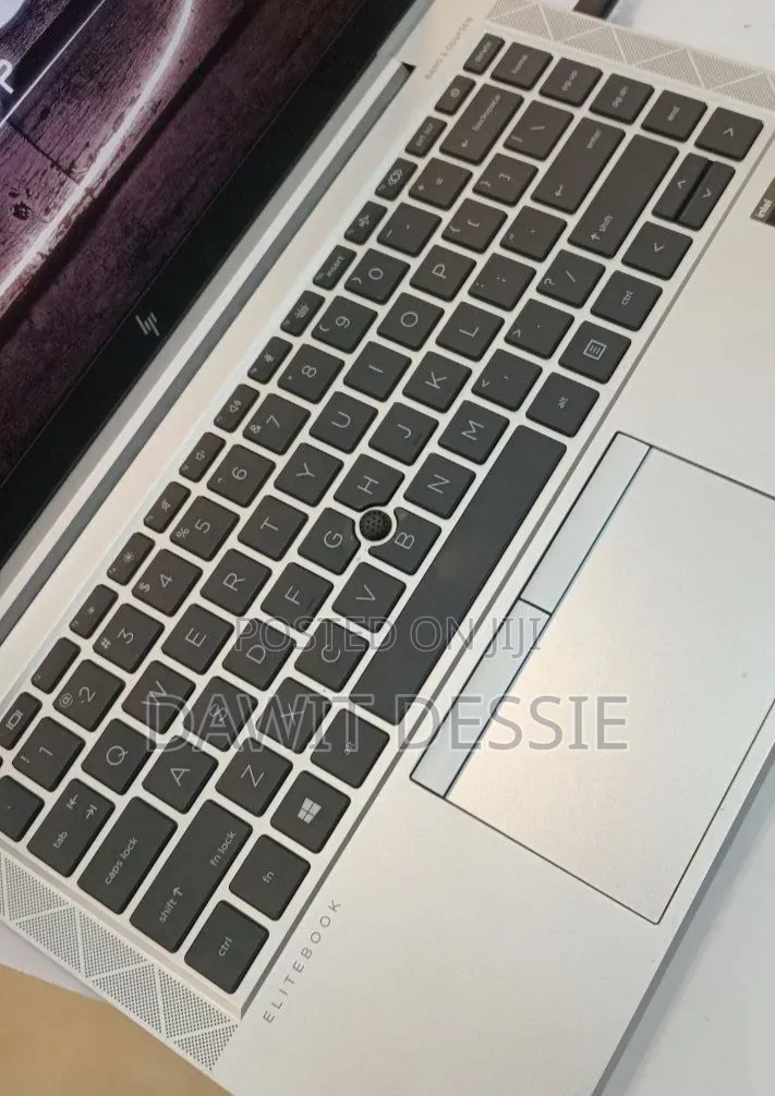 New Laptop HP EliteBook 840 G9 16GB Intel Core i5 SSD 512GB