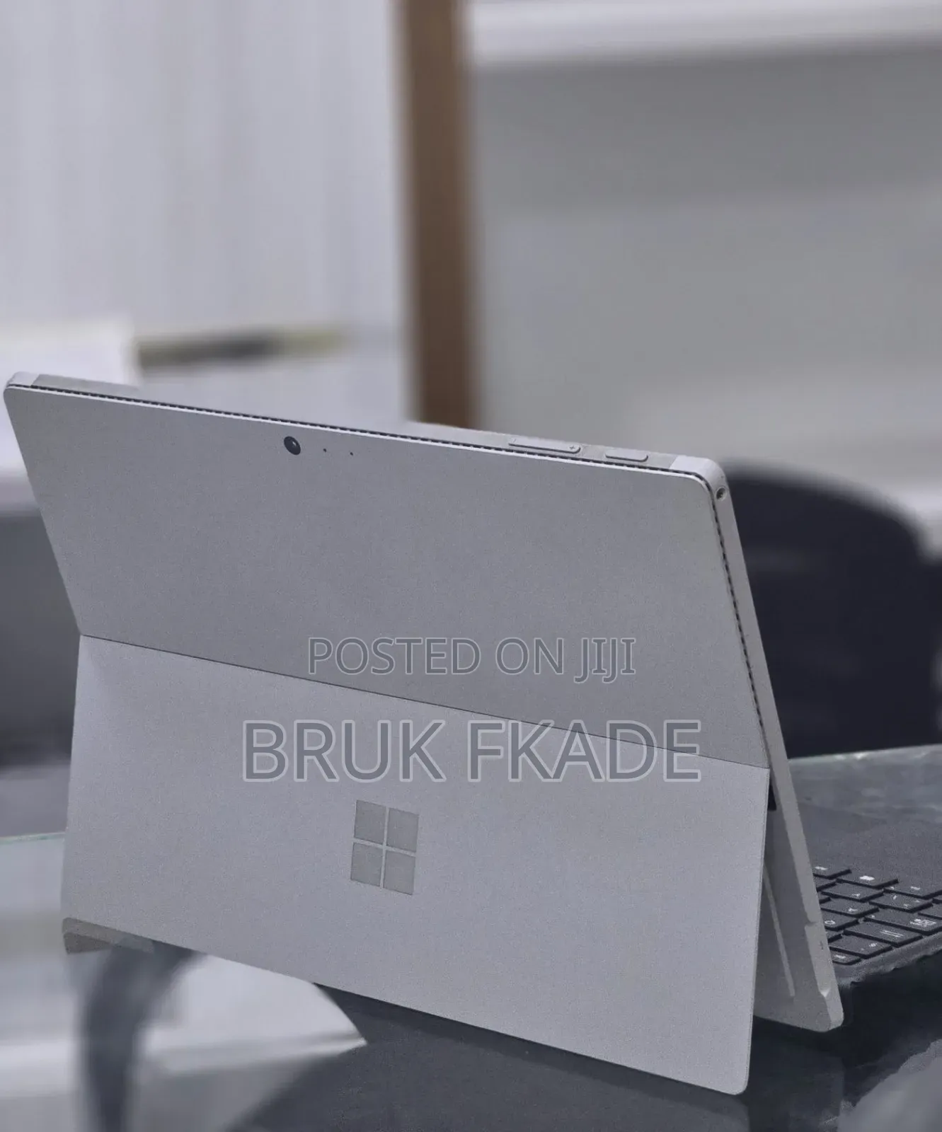 New Laptop Microsoft Surface Pro 4 8GB Intel Core i5 SSD 256GB
