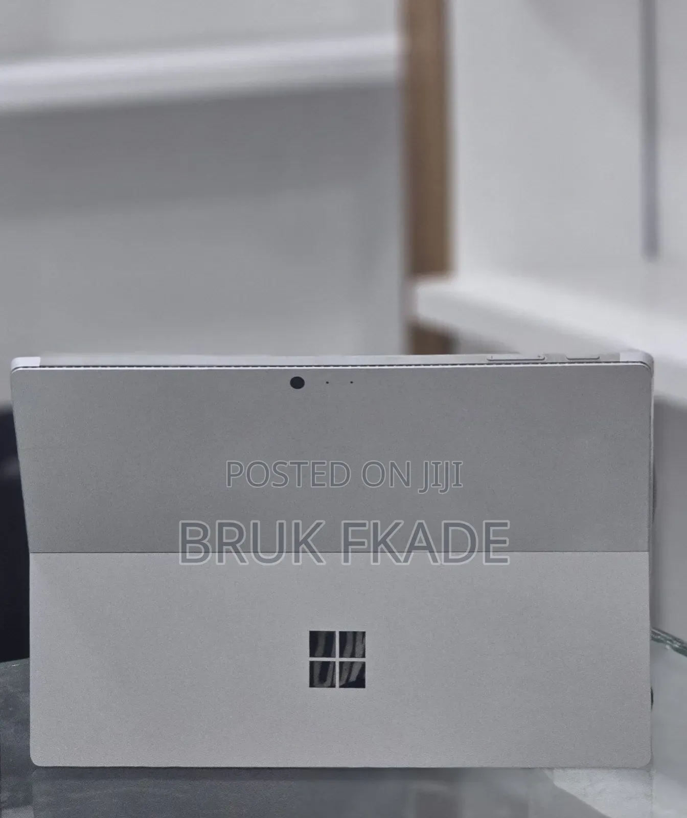 New Laptop Microsoft Surface Pro 4 8GB Intel Core i5 SSD 256GB