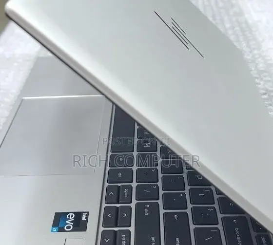 New Laptop HP EliteBook 840 G9 16GB Intel Core i7 SSD 512GB