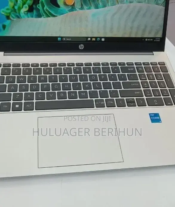 New Laptop HP 250 G10 16GB Intel Core i5 SSD 512GB