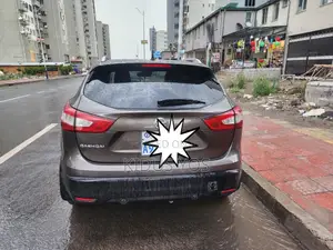 Nissan Qashqai 2017 Brown