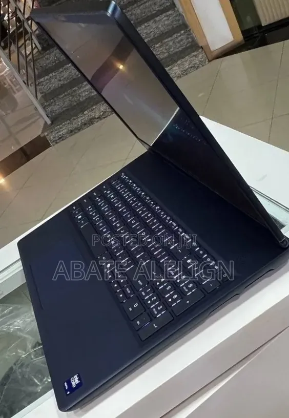 New Laptop Alienware X16 16GB Intel Core Ultra 9 SSD 1T