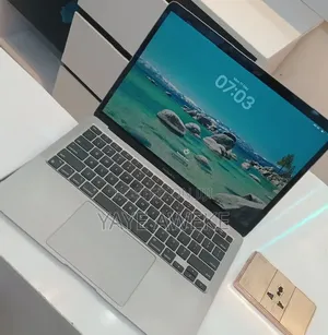 New Laptop Apple MacBook Air 2020 M1 16GB Apple M1 SSD 512GB