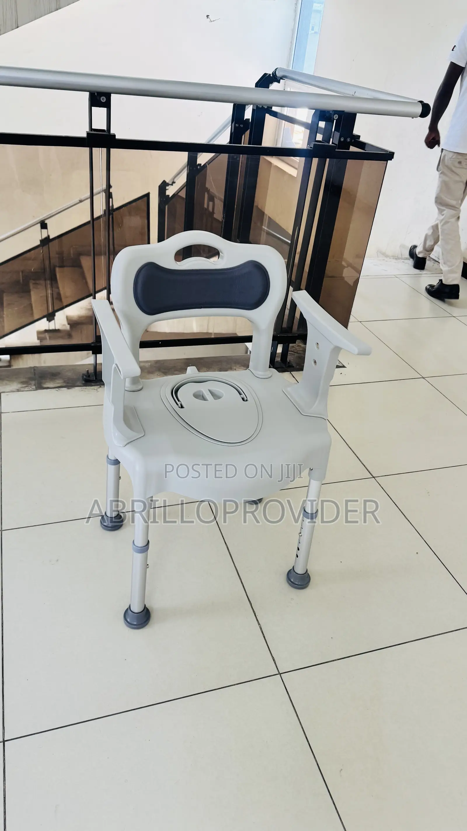 Medical多个toilet Portable地方commode Home Use