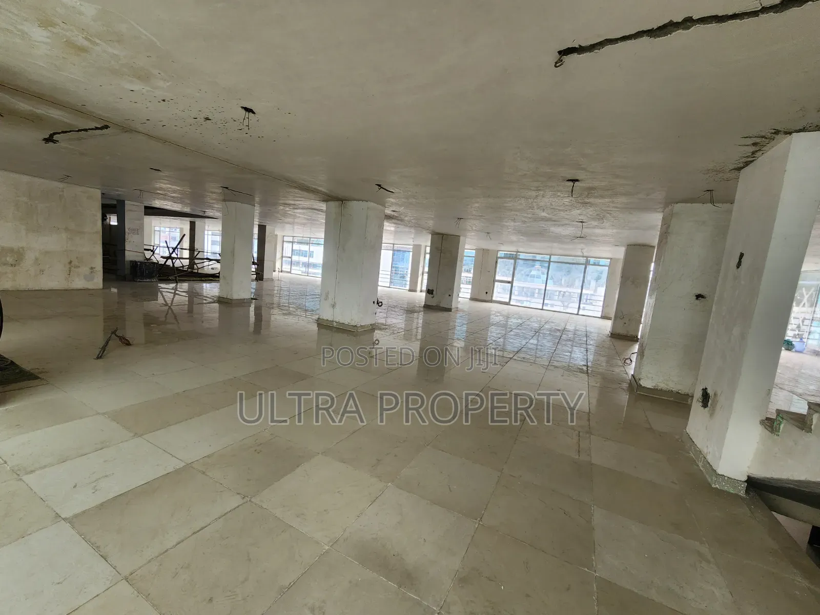 Full Floor