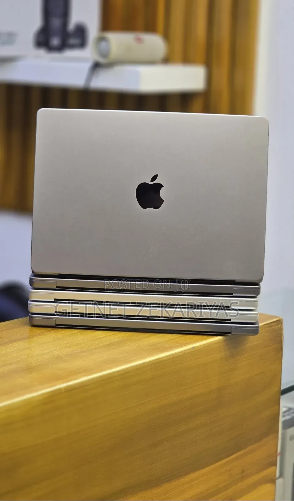 New Laptop Apple MacBook Pro M1 16GB Apple M1 Pro SSD 512GB