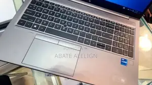New Laptop HP ZBook Studio 16GB Intel Core i7 SSD 512GB