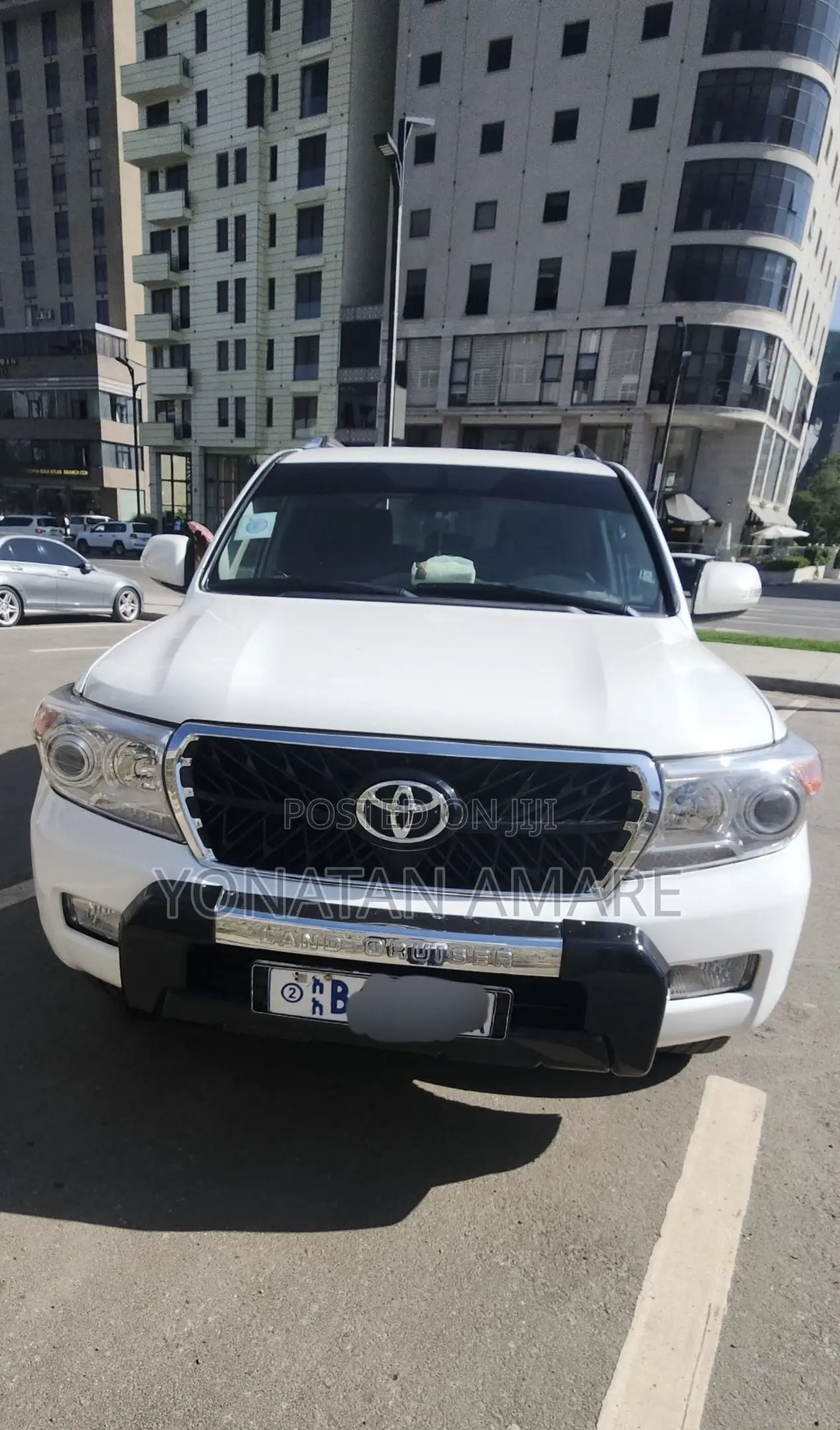 Toyota Land Cruiser 2010 White