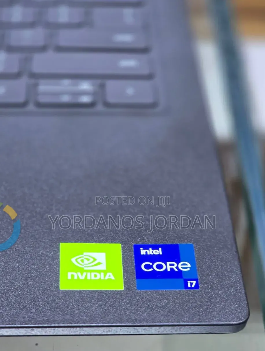 New Laptop Dell Latitude 3320 8GB Intel Core i7 SSD 256GB