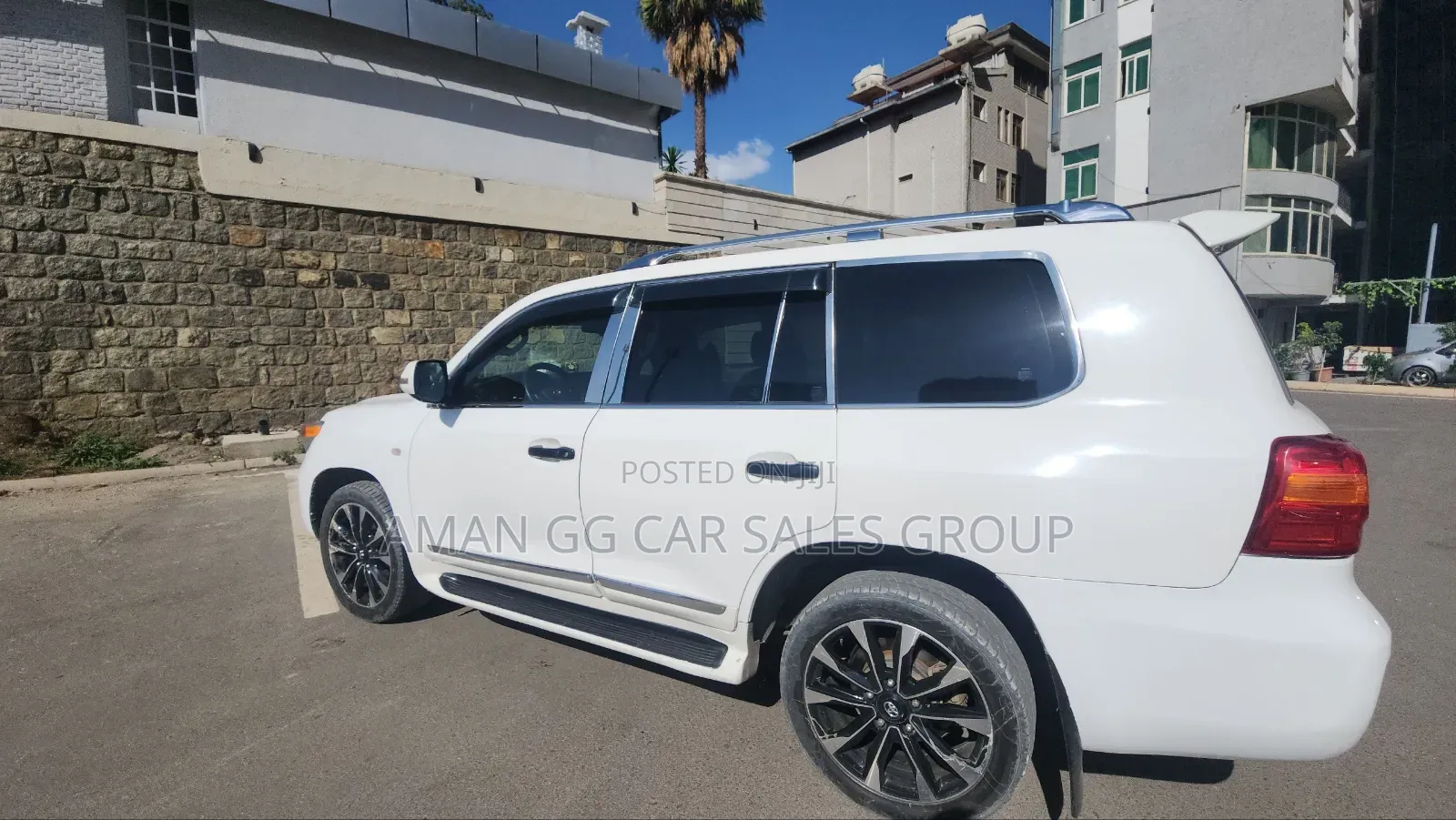 Toyota Land Cruiser 2010 White