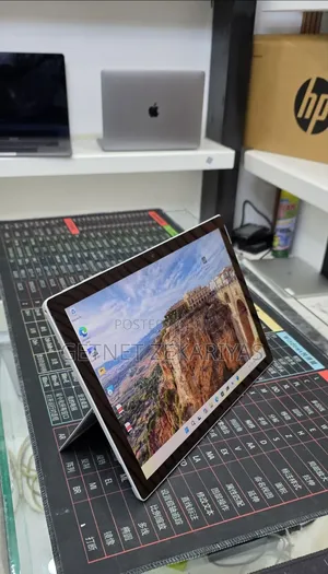 New Laptop Microsoft Surface Pro 7+ 16GB Intel Core i7 SSD 512GB