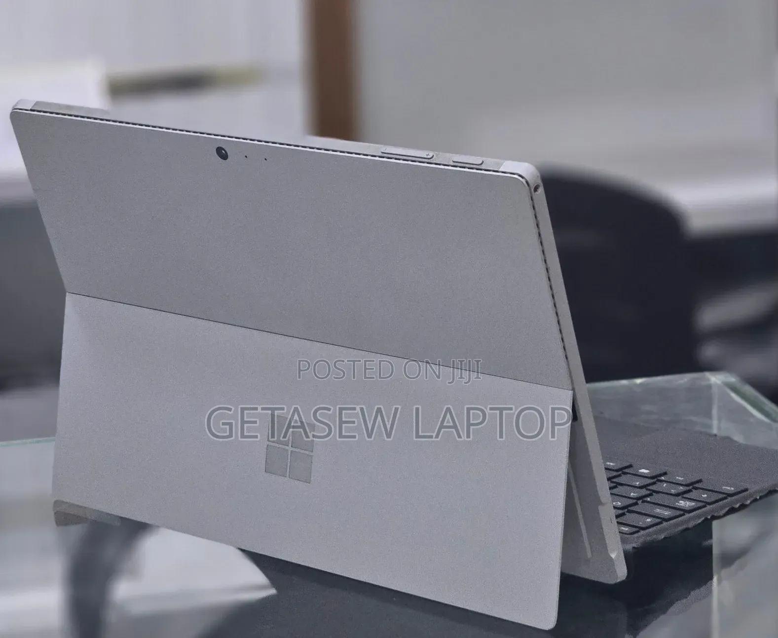 New Laptop Microsoft Surface 8GB Apple M4 Pro SSD 256GB