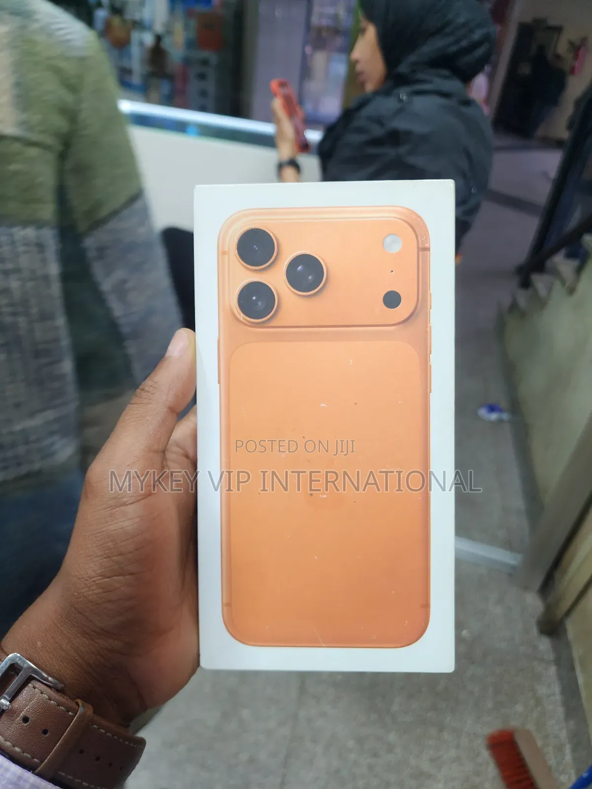 New Apple iPhone 17 Pro Max 256 GB Orange
